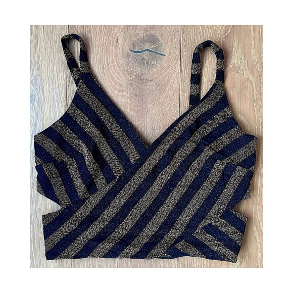 Soprano | gold and black metallic strip crop top with cutouts - Picture 8 of 8